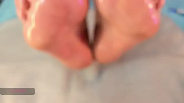 Snapshot of Eilin_clio chatting on April 6, 2026, 7:37 pm Eilin clio online show from April 6, 2026, 7:37 pm