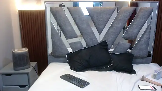 saray hot202cl online show from November 18, 2025, 3:21 am