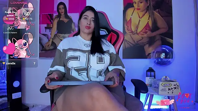 Snapshot of vaiolet_triana chatting on November 19, 2025, 9:15 pm vaiolet triana online show from November 19, 2025, 9:15 pm