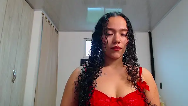 Snapshot of amaranta_f00x chatting on November 30, 2025, 12:39 pm amaranta f00x online show from November 30, 2025, 12:39 pm