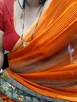 Snapshot of Sexy-Telugunayana2 chatting on July 15, 2026, 9:38 am Sexy-Telugunayana2 online show from July 15, 2026, 9:38 am