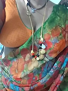 Snapshot of Sexy-Telugunayana2 chatting on November 12, 2025, 9:46 am Sexy-Telugunayana2 online show from November 12, 2025, 9:46 am