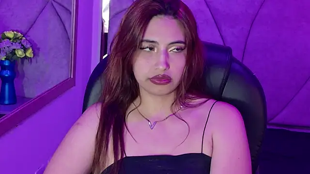 Snapshot of Tammy_Blackk chatting on October 8, 2025, 4:25 am Tammy Blackk online show from October 8, 2025, 4:25 am