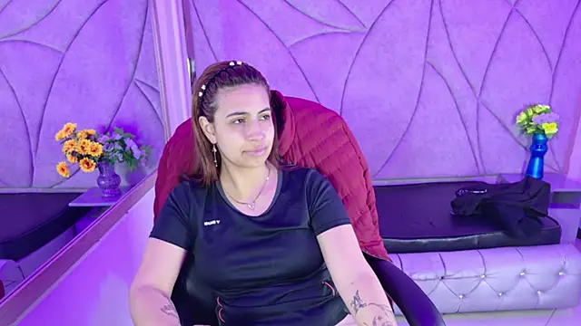 Snapshot of Tammy_Blackk chatting on October 12, 2025, 3:30 am Tammy Blackk online show from October 12, 2025, 3:30 am