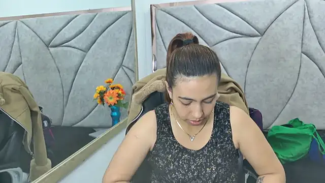 Snapshot of Tammy_Blackk chatting on November 16, 2025, 4:06 am Tammy Blackk online show from November 16, 2025, 4:06 am