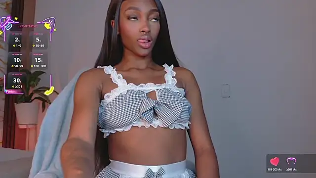 Snapshot of ahvi_ebony chatting on June 17, 2026, 12:37 pm ahvi ebony online show from June 17, 2026, 12:37 pm