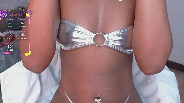 Snapshot of ahvi_ebony chatting on June 25, 2026, 12:32 pm ahvi ebony online show from June 25, 2026, 12:32 pm
