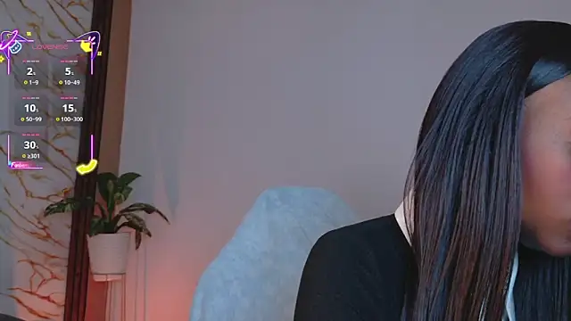 Snapshot of ahvi_ebony chatting on June 13, 2026, 2:15 pm ahvi ebony online show from June 13, 2026, 2:15 pm