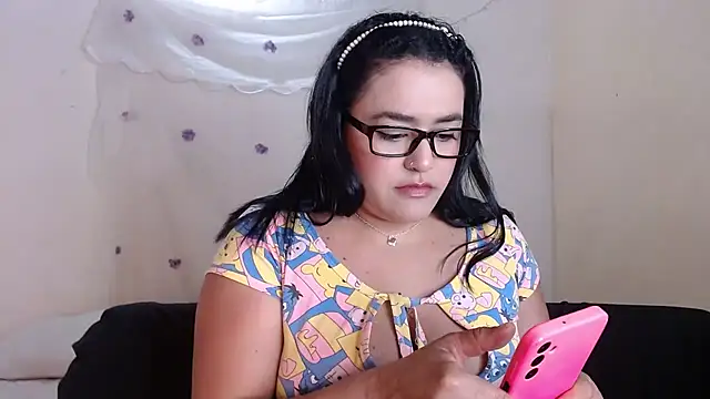 maraa lee online show from April 22, 2026, 9:43 pm