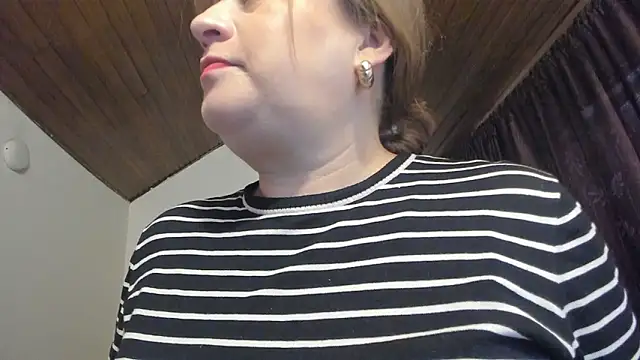 MonyCassius online show from February 4, 2026, 12:33 pm