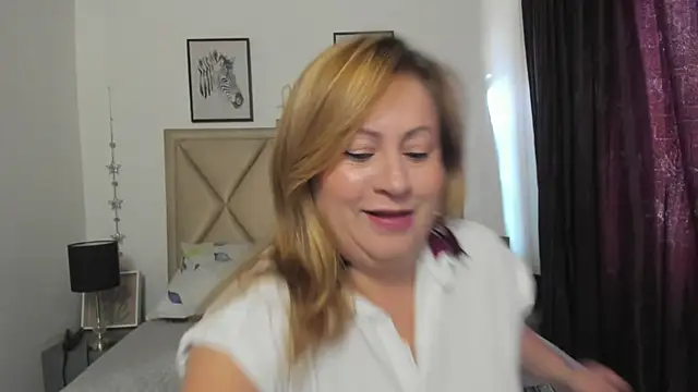 Snapshot of MonyCassius chatting on June 13, 2026, 12:14 pm MonyCassius online show from June 13, 2026, 12:14 pm