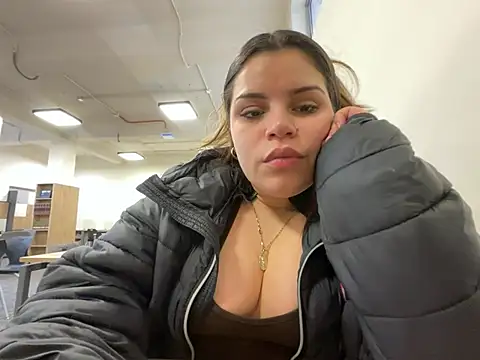 Snapshot of kittygatita48 chatting on June 19, 2026, 3:07 pm kittygatita48 online show from June 19, 2026, 3:07 pm