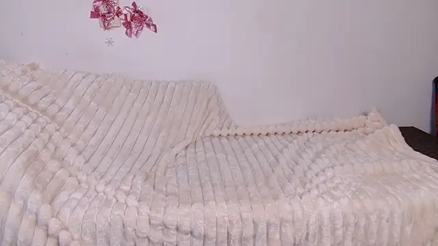 Snapshot of bellaa_love_ chatting on March 3, 2026, 12:06 am bellaa love online show from March 3, 2026, 12:06 am