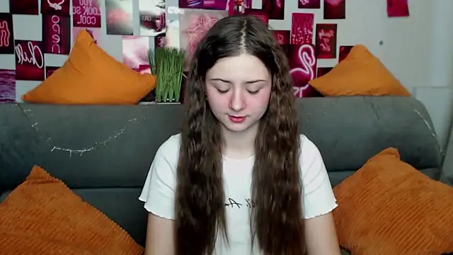 Snapshot of MilanaRoza chatting on November 1, 2025, 5:57 am MilanaRoza online show from November 1, 2025, 5:57 am