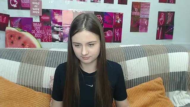 MilanaRoza online show from July 3, 2026, 4:41 am