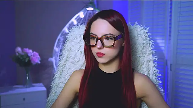 Snapshot of evanellson chatting on October 29, 2025, 8:35 am evanellson online show from October 29, 2025, 8:35 am