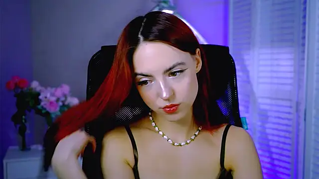 Snapshot of evanellson chatting on November 29, 2025, 12:27 pm evanellson online show from November 29, 2025, 12:27 pm