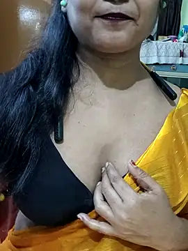 Snapshot of yoursweety09 chatting on July 28, 2026, 2:13 pm yoursweety09 online show from July 28, 2026, 2:13 pm