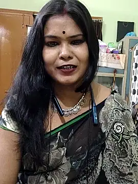 yoursweety09 online show from November 19, 2025, 1:55 pm