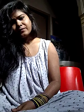 yoursweety09 online show from March 11, 2025, 2:21 am
