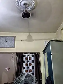 yoursweety09 online show from March 14, 2025, 1:37 am