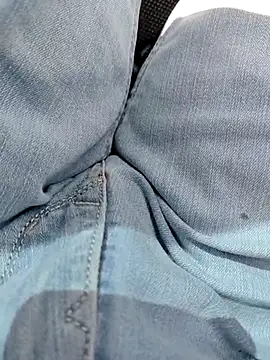 Snapshot of Cv_69 chatting on February 27, 2025, 7:08 am Cv 69 online show from February 27, 2025, 7:08 am