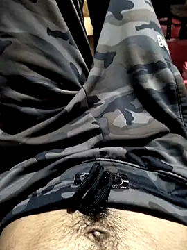 Snapshot of Cv_69 chatting on January 18, 2025, 12:26 pm Cv 69 online show from January 18, 2025, 12:26 pm