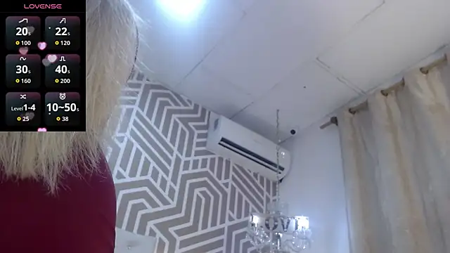 Snapshot of SashaDurante chatting on May 9, 2026, 2:26 am SashaDurante online show from May 9, 2026, 2:26 am