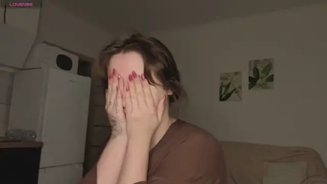 Snapshot of Alisia_Mars chatting on October 25, 2025, 4:44 am Alisia Mars online show from October 25, 2025, 4:44 am