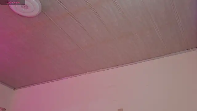 Laylafoxy tay online show from October 31, 2025, 3:14 am