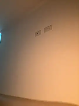 Snapshot of Im_Valen_Cute chatting on September 24, 2025, 3:46 am Im Valen Cute online show from September 24, 2025, 3:46 am