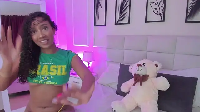 Snapshot of Amber__Sanchez chatting on February 28, 2025, 3:26 am Amber Sanchez online show from February 28, 2025, 3:26 am