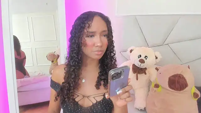 Snapshot of Amber__Sanchez chatting on March 11, 2025, 9:48 pm Amber Sanchez online show from March 11, 2025, 9:48 pm