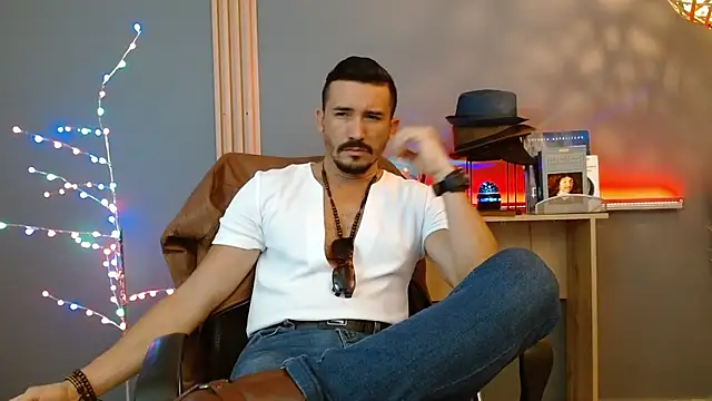 Reiko 85  online show from February 7, 2026, 7:33 pm