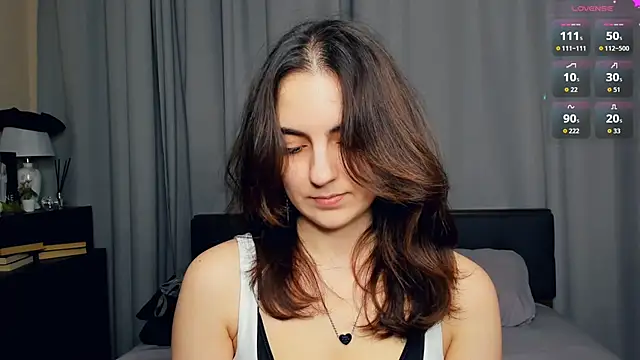 Snapshot of DracosMoon chatting on October 16, 2025, 7:05 am DracosMoon online show from October 16, 2025, 7:05 am