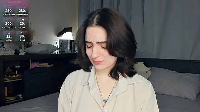 Snapshot of DracosMoon chatting on February 6, 2026, 7:37 am DracosMoon online show from February 6, 2026, 7:37 am