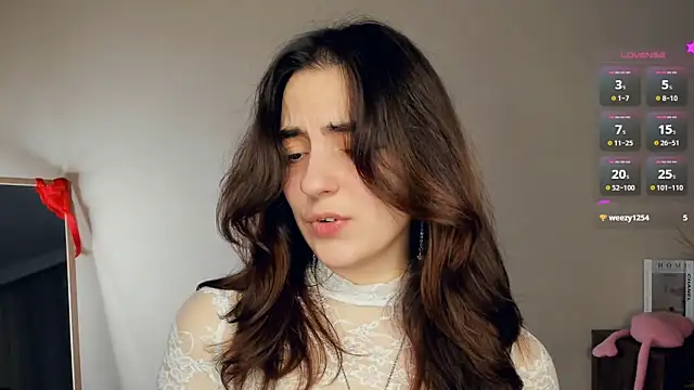 Snapshot of DracosMoon chatting on October 26, 2025, 7:09 am DracosMoon online show from October 26, 2025, 7:09 am