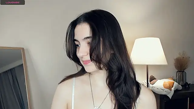 Snapshot of DracosMoon chatting on December 14, 2025, 7:14 am DracosMoon online show from December 14, 2025, 7:14 am