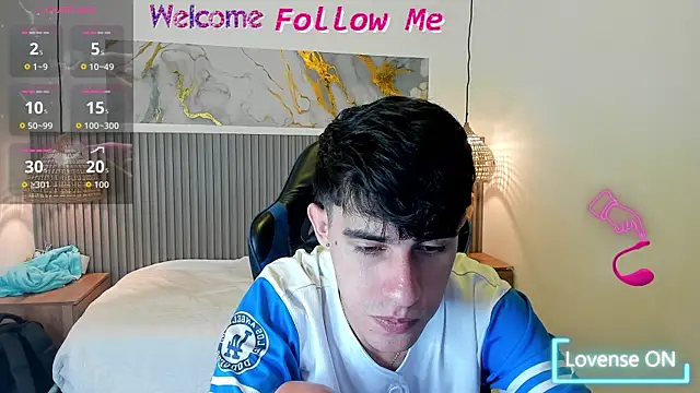 Snapshot of Dyla_n18 chatting on July 26, 2026, 9:32 pm Dyla n18 online show from July 26, 2026, 9:32 pm