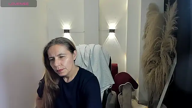 Milf karlye online show from June 19, 2026, 2:50 am