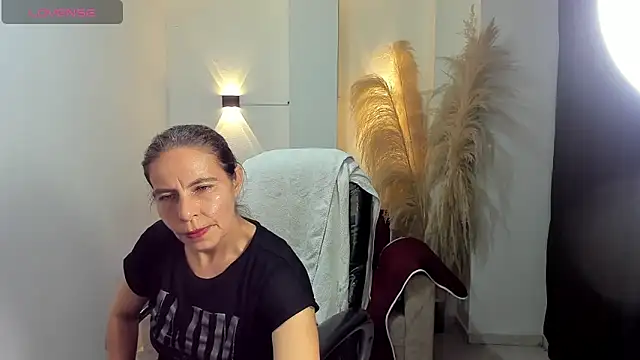 Milf karlye online show from June 13, 2026, 3:15 am