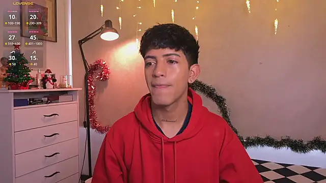 Snapshot of teobowny_ chatting on December 15, 2025, 1:06 pm teobowny online show from December 15, 2025, 1:06 pm