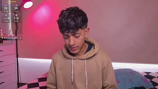 Snapshot of teobowny_ chatting on November 26, 2025, 1:22 pm teobowny online show from November 26, 2025, 1:22 pm