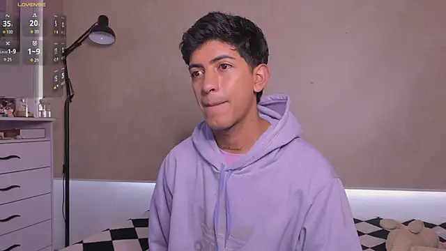 Snapshot of teobowny_ chatting on November 18, 2025, 1:03 pm teobowny online show from November 18, 2025, 1:03 pm