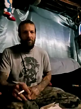 Whipit323 online show from December 20, 2025, 12:35 am