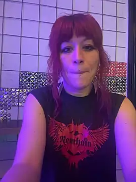 complicata mente online show from October 7, 2025, 5:14 pm