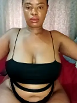 Luciouslips00 online show from November 8, 2025, 11:36 am