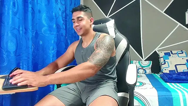 astrom greyy online show from October 10, 2025, 10:32 pm