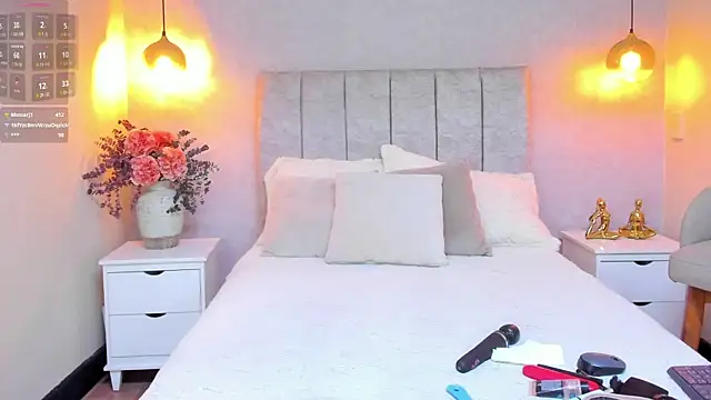 Snapshot of tutu_milf chatting on October 13, 2025, 7:04 pm tutu milf online show from October 13, 2025, 7:04 pm