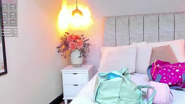 Snapshot of tutu_milf chatting on October 15, 2025, 7:11 pm tutu milf online show from October 15, 2025, 7:11 pm